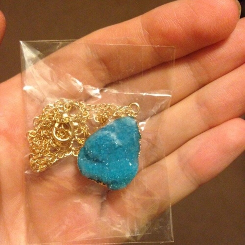 Unbranded Blue Stone Necklace NWOT One Size Coastal Chic Cute